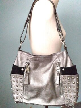 B. Makowsky Silver Studded Metallic Leather Handbag Edgy Rock Silver Leather Y2K